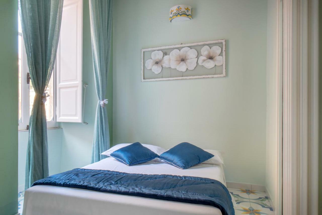Regina Elena Bed and Breakfast Napels Buitenkant foto