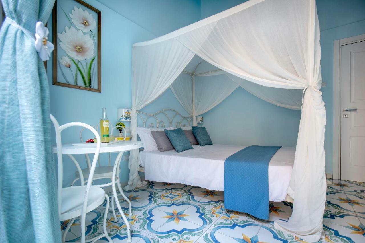 Regina Elena Bed and Breakfast Napels Buitenkant foto