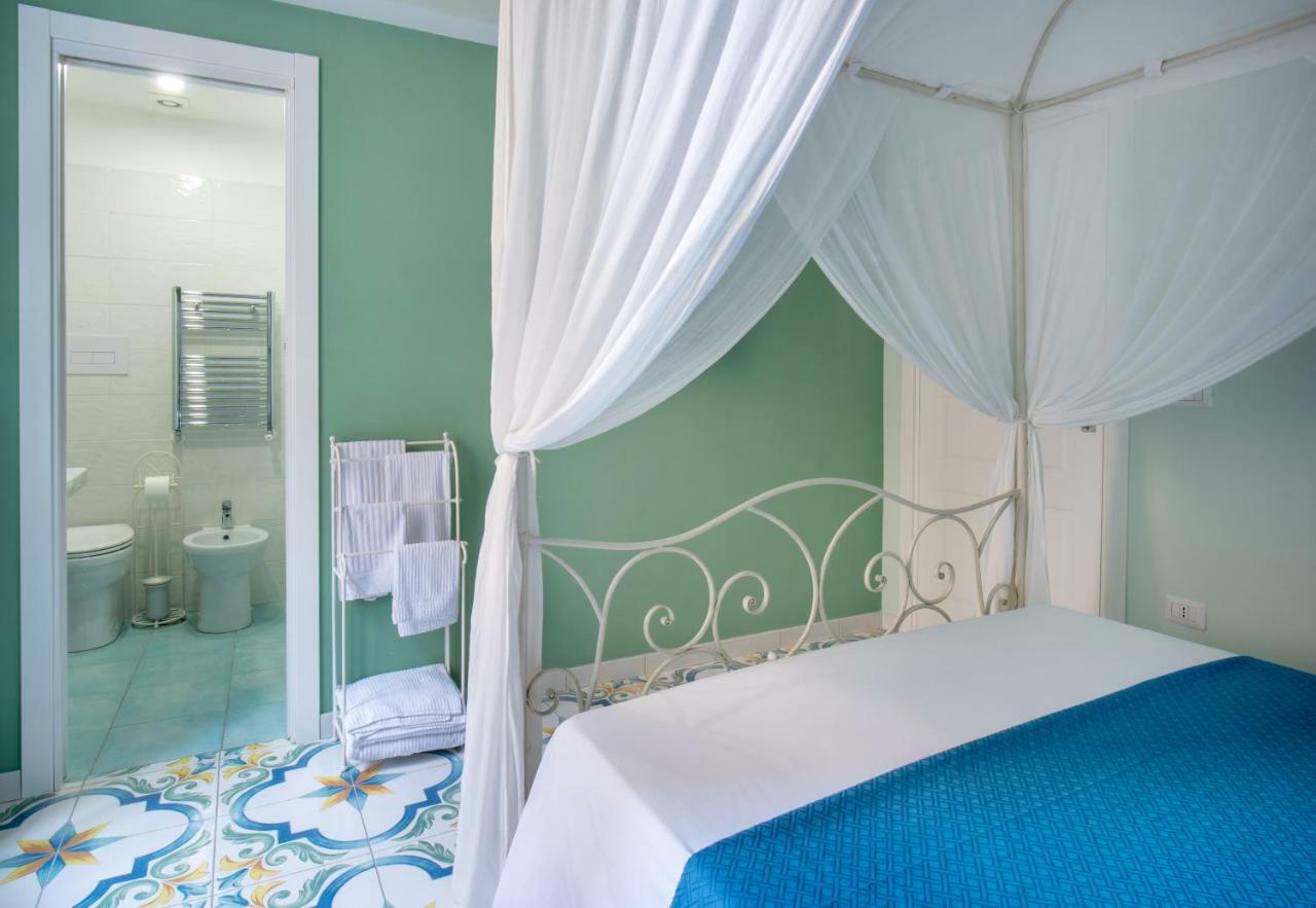 Regina Elena Bed and Breakfast Napels Buitenkant foto