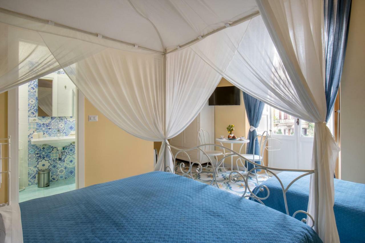 Regina Elena Bed and Breakfast Napels Buitenkant foto