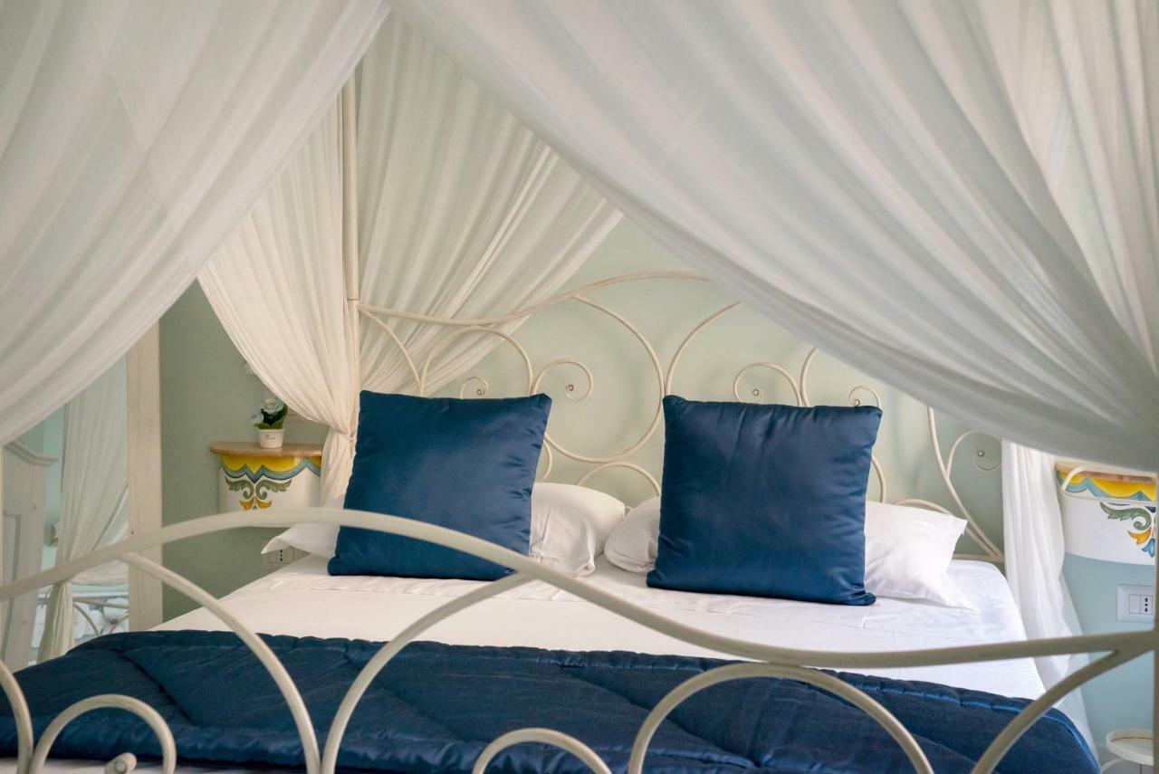 Regina Elena Bed and Breakfast Napels Buitenkant foto