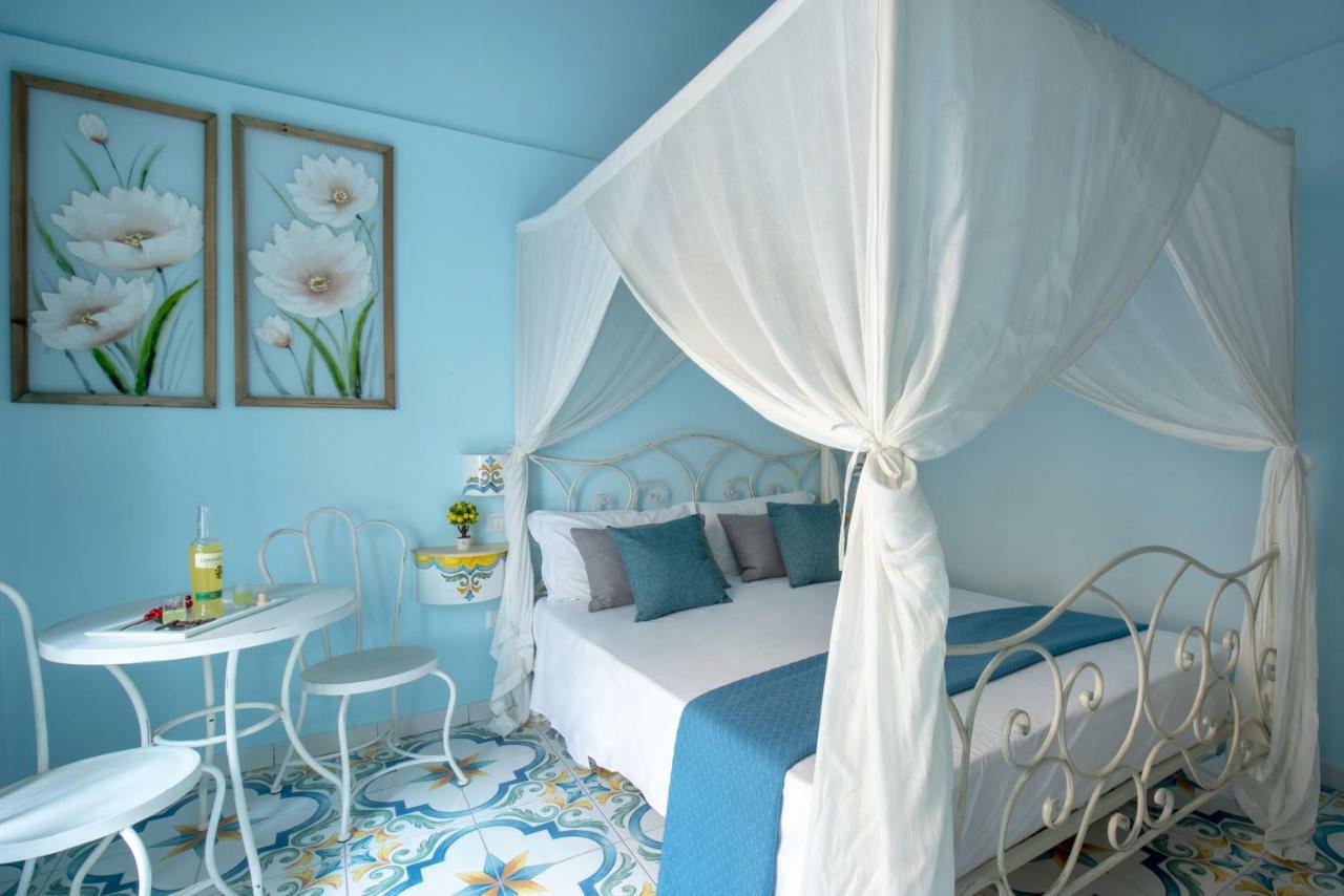 Regina Elena Bed and Breakfast Napels Buitenkant foto