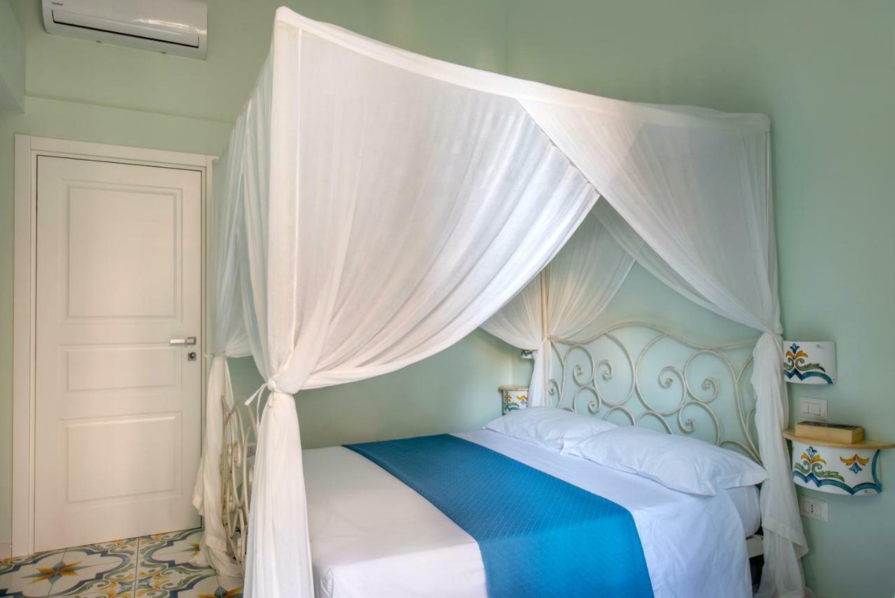 Regina Elena Bed and Breakfast Napels Buitenkant foto